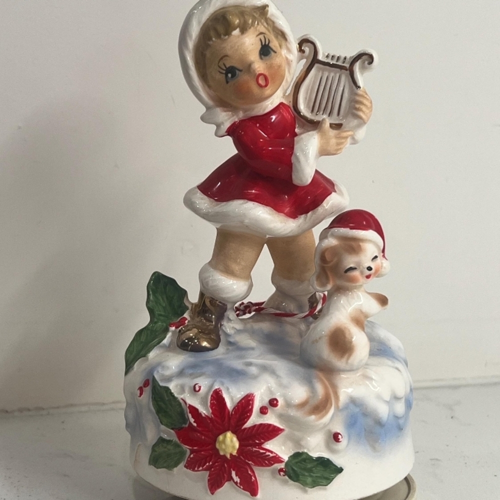 CHRISTMAS MUSICAL FIGURINE 🎼Jingle Bells 🔔-LEFTON Retired 6½x4